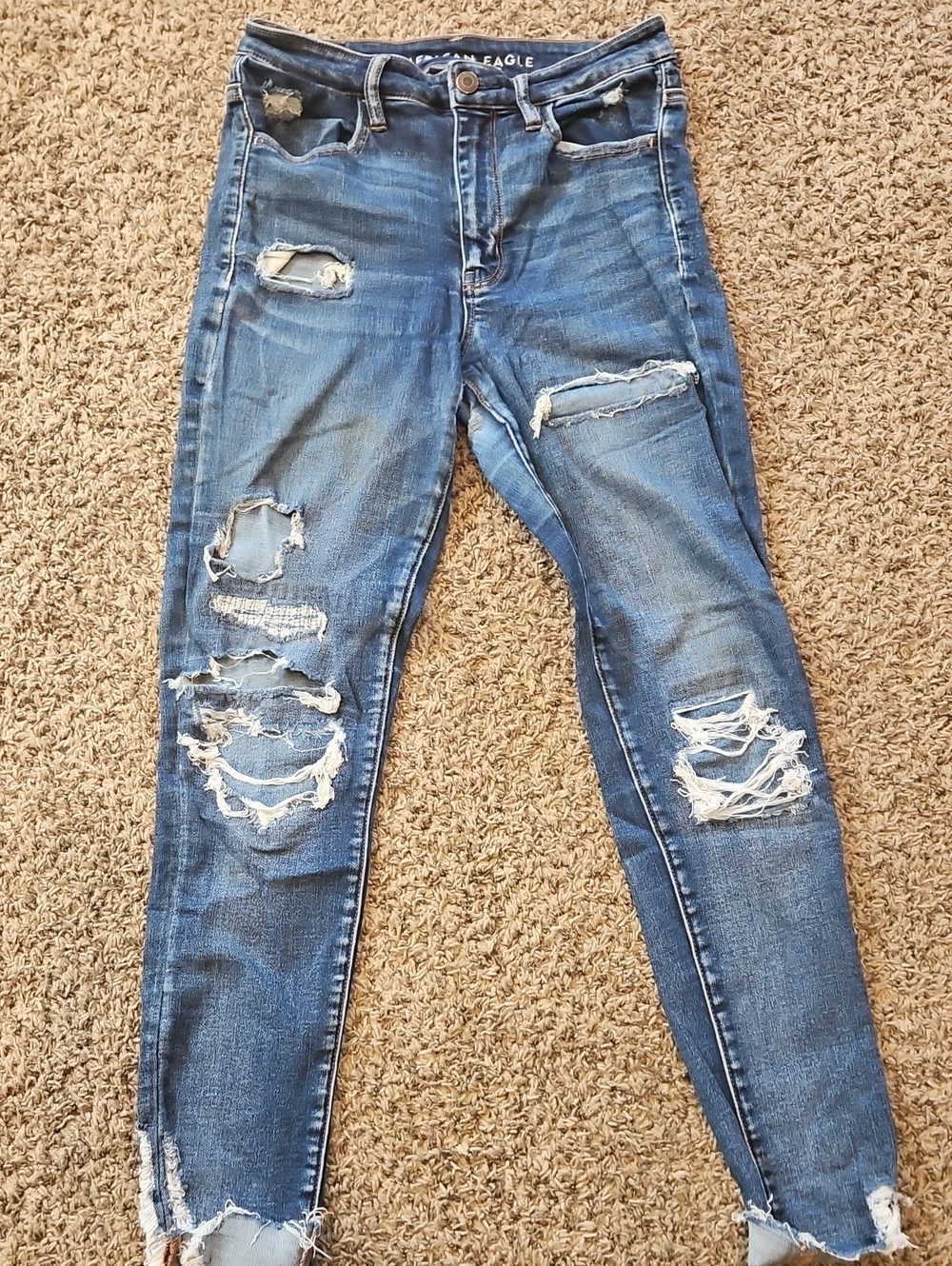 AEO Distressed Skinny Jeans - Medium Blue